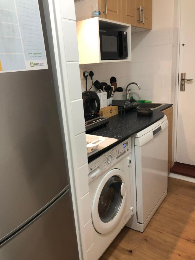 Beautiful Independent Apartment In London Uk Exteriör bild