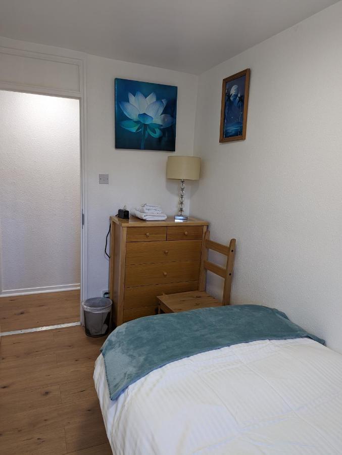 Beautiful Independent Apartment In London Uk Exteriör bild